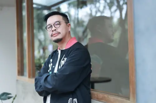 ▲香港導演何爵天曾以《正義迴廊》受到矚目，希望把台灣宮廟文化與香港的殭屍片元素融合進新片《萬壽無殭》中。（圖／星之國際提供）