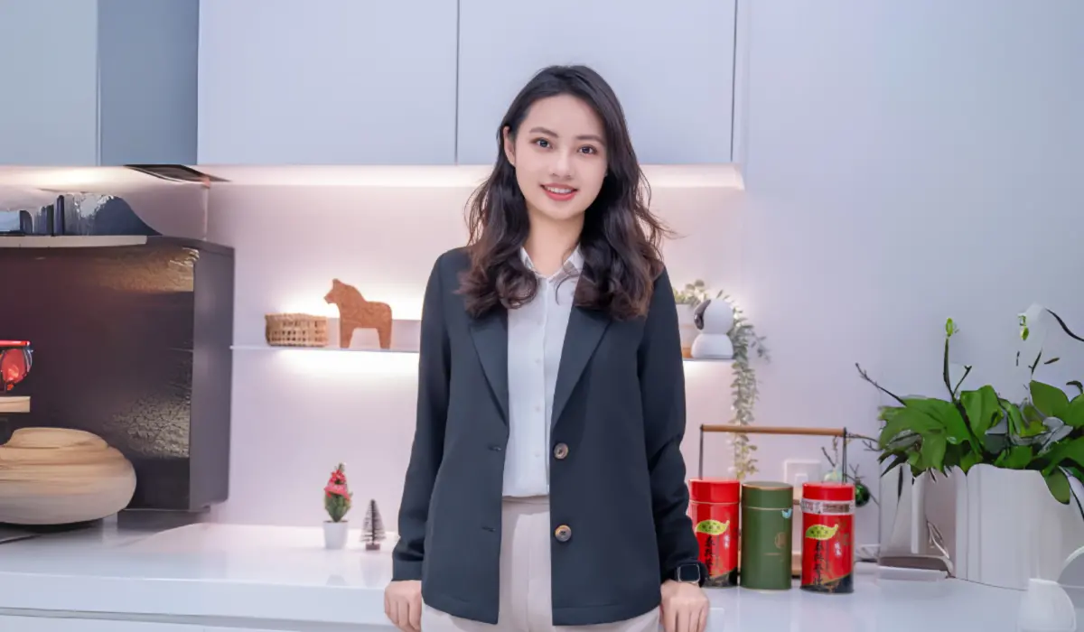 ▲信義房屋代銷業務處永續研展組經理童莉婷分享MA過來人經驗，呼籲未來潛在學弟妹勇敢加入打造三跨職涯。（圖／信義房屋提供）