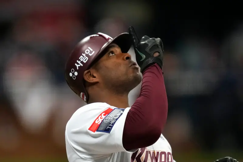 ▲相隔3年後，前大聯盟古巴球星「溥儀哥」Yasiel Puig（35歲）再次回到培證英雄。根據韓國媒體《My Daily》報導，目前英雄隊已結束美國亞利桑那州梅薩的春訓，並於2月17日抵達台灣高雄，進行為期近3周的實戰訓練。（圖／美聯社／達志影像）