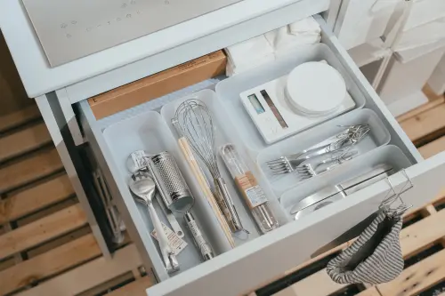 ▲無印良品廚具尺寸與 MUJI 無印良品的料理道具、收納盒等皆可組合搭配。(圖/官方提供) ▲▲無印良品廚具尺寸與 MUJI 無印良品的料理道具、收納盒等皆可組合搭配。(圖/官方提供)