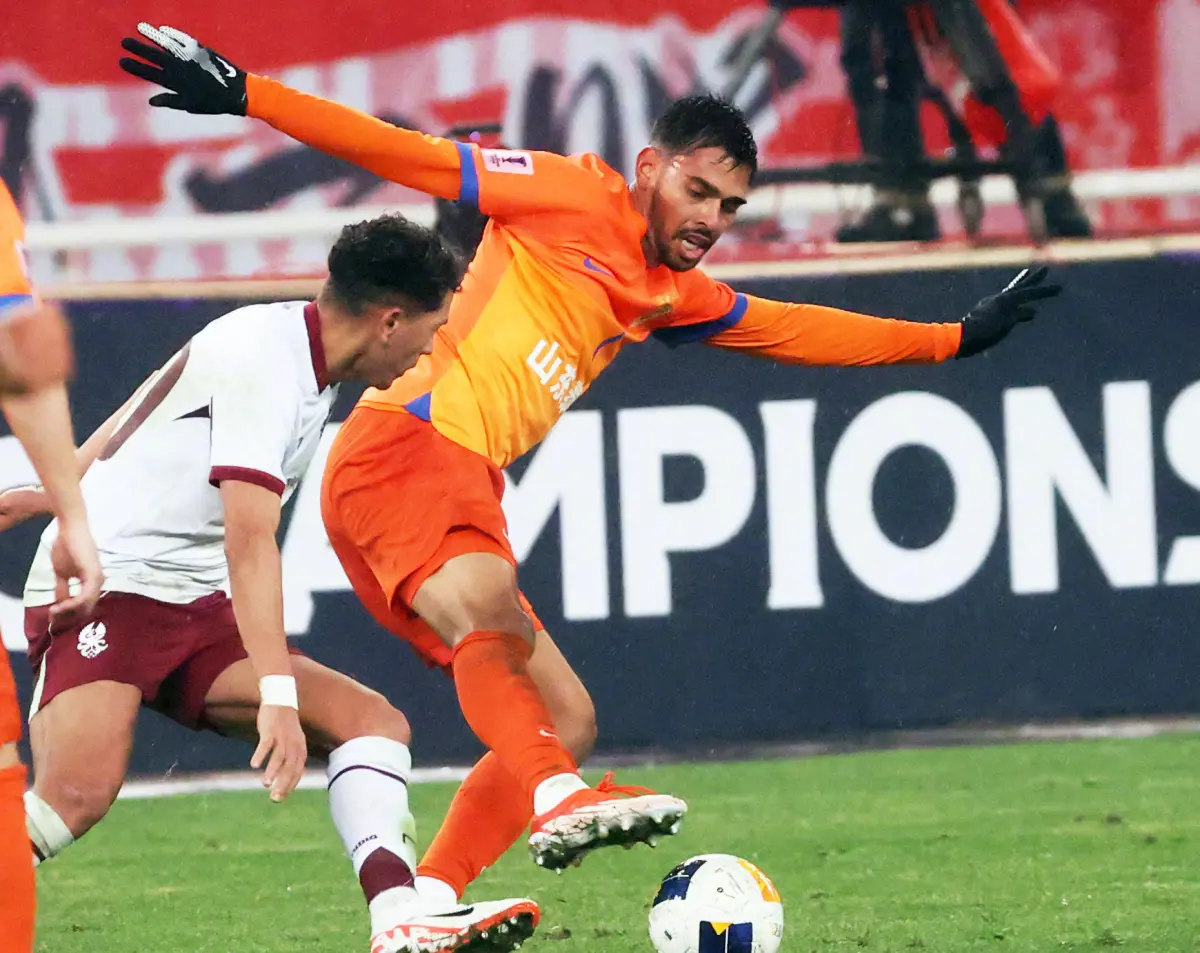 ▲山東泰山已抵達韓國並正常練球與出席賽前記者會，然而今日下午，亞洲足協在賽前兩個半小時突然宣布，收到山東泰山「棄賽」通知。（圖／取自山東泰山微博）