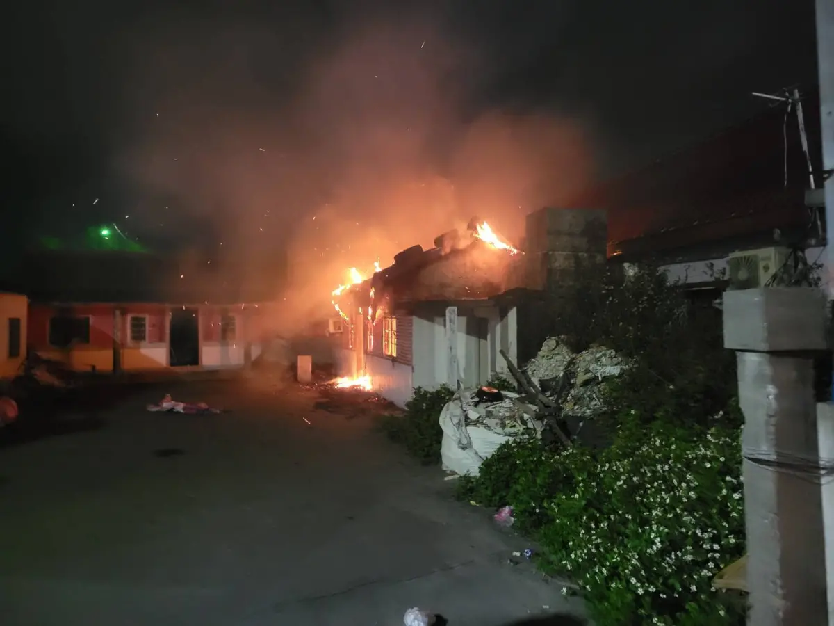 ▲彰化二林鎮三合院連續三天發生火警，警方調查發現，竟是一名38歲啃老毒蟲，討錢不成，不只毆打父親還縱火洩憤。（圖／讀者提供）