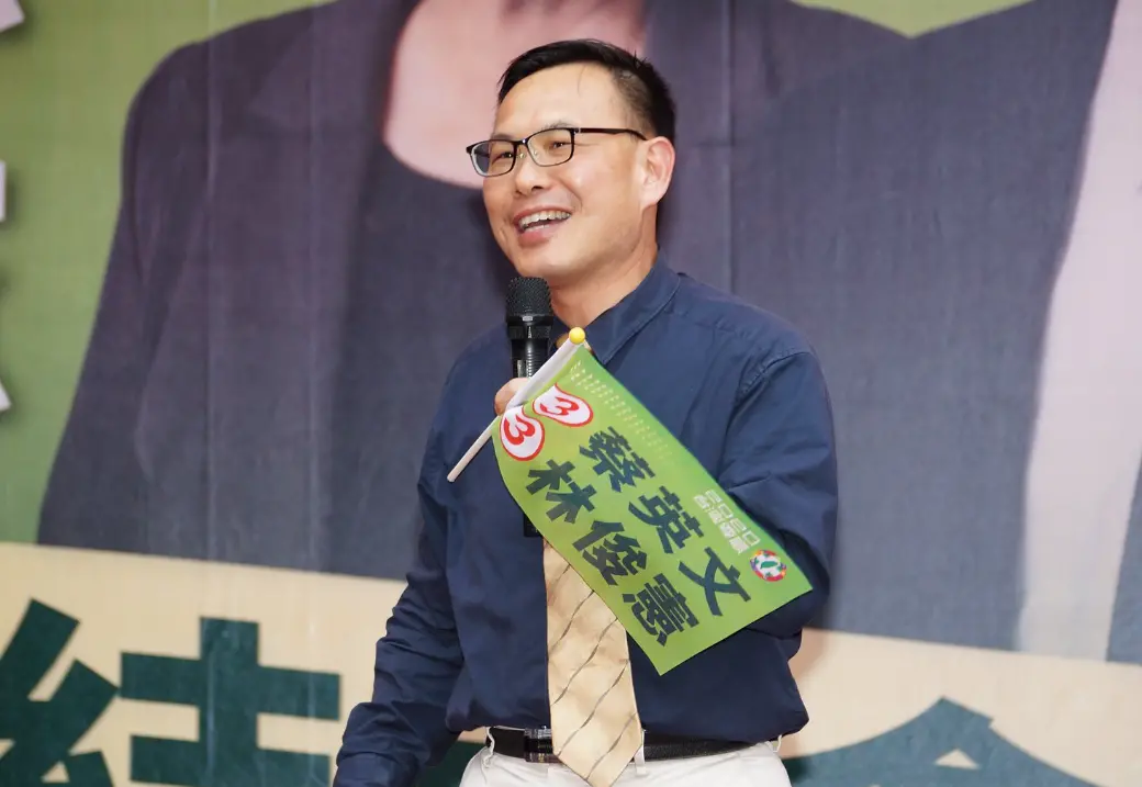 ▲汪潔民不認翻車，並呼籲要堅定支持罷免國民黨立委。（圖／翻攝汪潔民臉書）