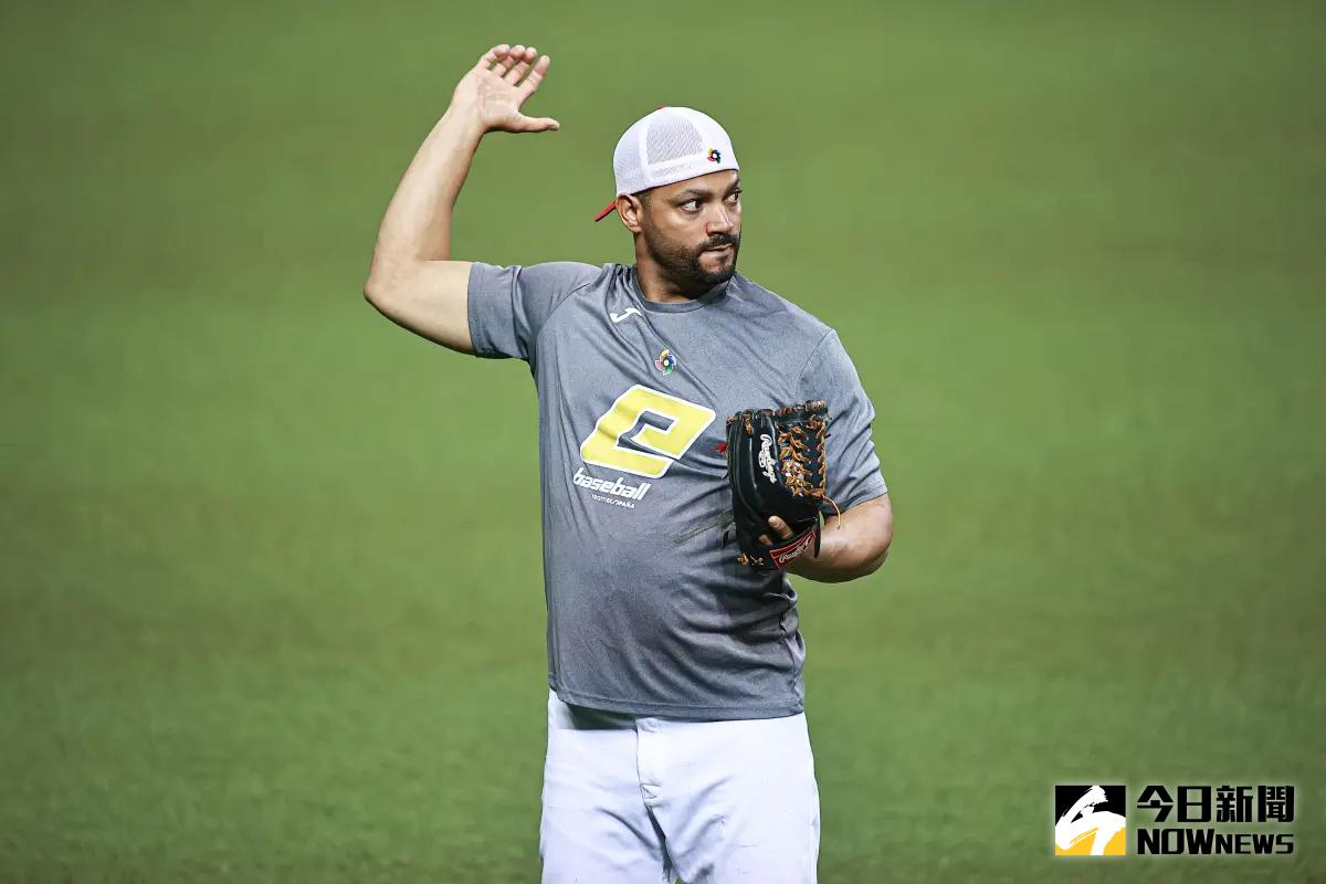 ▲經典賽資格賽西班牙隊投手雷法（Elian Leyva）首戰對中華隊先發。（圖／記者葉政勳攝 , 2025.02.20）