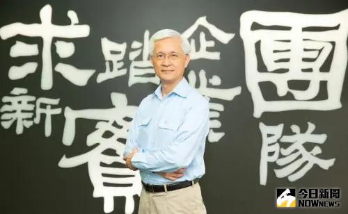 ▲中鋼公司董事長黃建智說明再度通過台灣智慧財產管理制度(TIPS)驗證的過程。(資料照／記者黃守作攝)