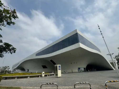 ▲衛武營站開發案將結合衛武營國家藝術文化中心打造新興藝文產業聚落。（圖／信義房屋提供）