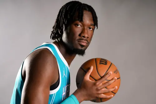 ▲今（21）日Mark Williams的經紀人Jeff Schwartz透過ESPN記者Shams Charania發表聲明，對湖人拒絕交易的決定表達強烈不滿。（圖／美聯社／達志影像）