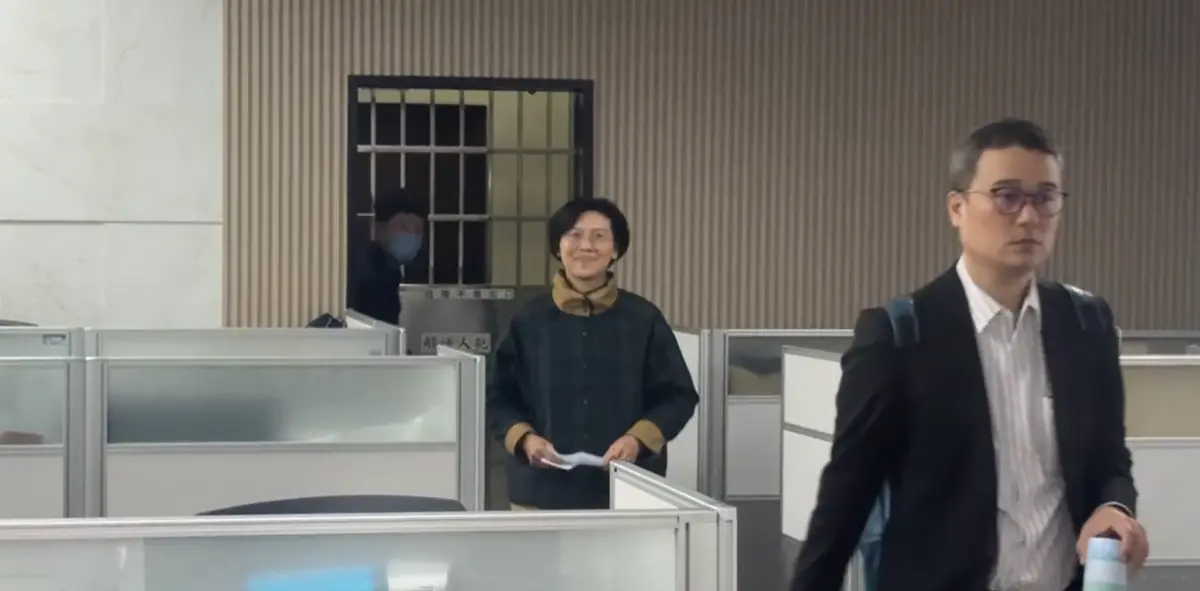 ▲林岱樺交保走出法警室（圖／NOWnews攝影中心）