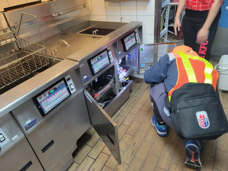 ▲中市府提前完成聯合稽查百貨商場量販店(圖／都發局提供2025.2.21)