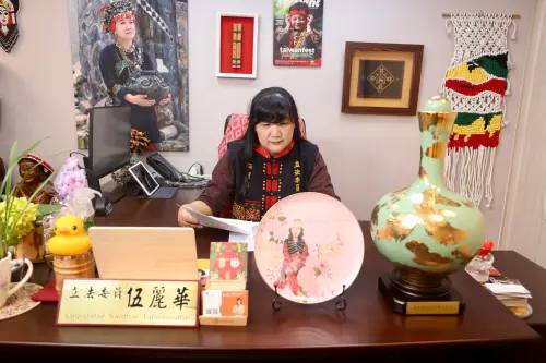 ▲伍麗華坦然面對罷免，認為自己全心奉獻給原住民，並收到許多人的聲援，對她而言，罷免成功與否似乎不是這麼重要。（圖／記者李政龍攝）