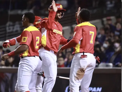 ▲WBC世界棒球經典賽資格賽，西班牙靠著連續安打，三局上再攻下2分，領先台灣。（圖／記者葉政勳攝）