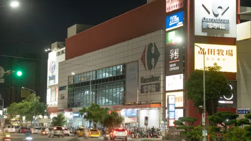 ▲高雄楠梓區擁有充裕的綠地面積，具備「生態城市」條件，生活機能佳，是北高雄完美的文教區。（圖／翻攝畫面）