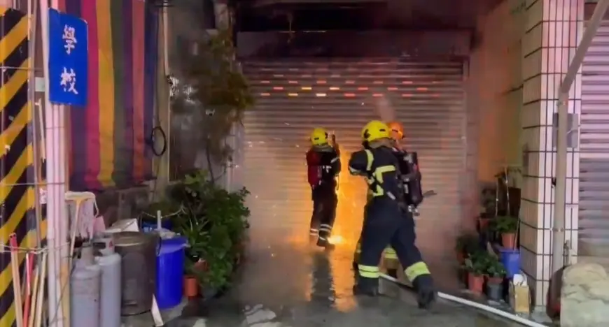 ▲屏東潮州光春路某透天民宅，深夜12點多突然傳出火警，所幸無人受傷。（圖／屏東消防局提供）