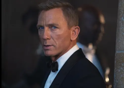 ▲丹尼爾克雷格對《007》系列幕後主導權由亞馬遜取得,表達對原製片人芭芭拉和麥可的支持,稱對他們永遠充滿崇敬、仰慕和愛。(圖/摘自IMDb) ▲丹尼爾克雷格對《007》系列幕後主導權由亞馬遜取得,表達對原製片人芭芭拉和麥可的支持,稱對他們永遠充滿崇敬、仰慕和愛。(圖/摘自IMDb)