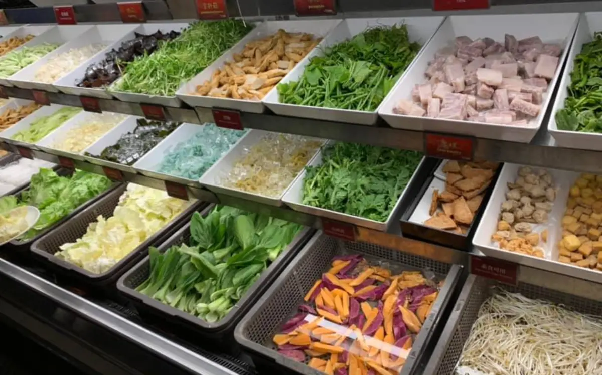 ▲台灣火鍋店選擇眾多，從小火鍋到複合型火鍋店任君挑選，近日一間名為「羽葉麻辣火鍋」的店家被老饕討論。（圖/Google評價）