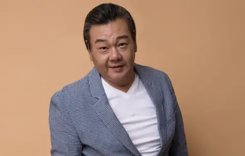 ▲資深綠葉男星張立威春節期間在北京去世，今（22日）也已在北京的八寶山殯儀館舉行完告別儀式，家屬透露他將採花葬、回歸自然。（圖／摘自張立威微博）