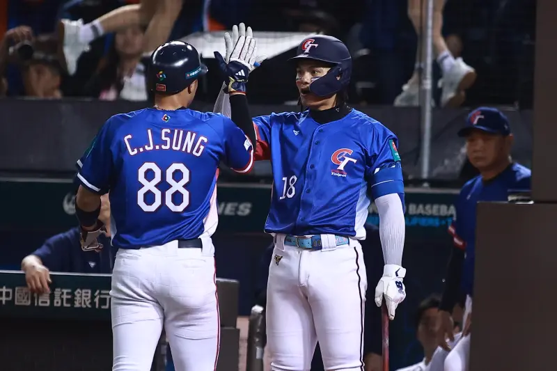 ▲WBC世界棒球經典賽資格賽，中華隊今（22）日迎戰南非，終場以9：1擊敗對手，拿下經典賽資格賽首勝。戰績也來到1勝1敗，仍然有機會爭取分組第一。（圖／記者葉政勳攝）