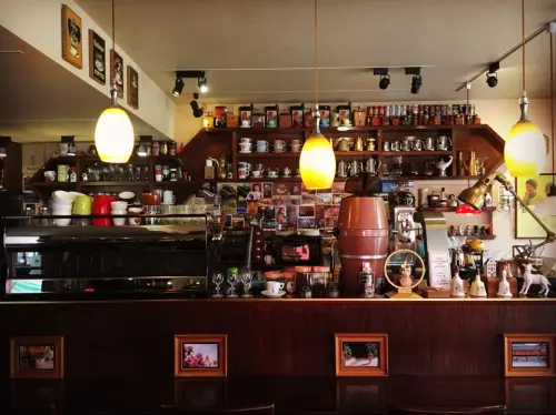 ▲Rufous Coffee Roasters座落於台北大安區街頭，顧客相當喜愛店內用餐氣氛跟環境。（圖／RUFOUS COFFEE FB）