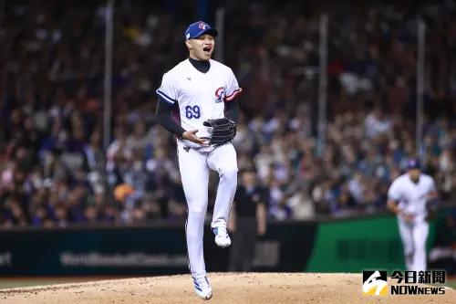 ▲經典賽資格賽中華隊投手徐若熙上場中繼1個人次就下場休息。(圖/記者葉政勳攝 , 2025.02.23) ▲經典賽資格賽中華隊投手徐若熙上場中繼1個人次就下場休息。(圖/記者葉政勳攝 , 2025.02.23)