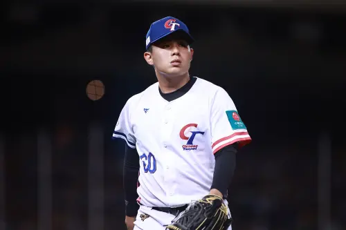 曾峻岳資格賽附加賽以15顆直球飆出3連K,成功為中華隊關門,守住最後一張經典賽正賽門票。(圖/記者葉政勳攝) ▲曾峻岳資格賽附加賽以15顆直球飆出3連K,成功為中華隊關門,守住最後一張經典賽正賽門票。(圖/記者葉政勳攝)