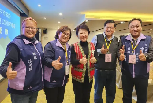 一家6口下山自撞!中市議員古秀英忍悲治喪 負傷送9旬父回家