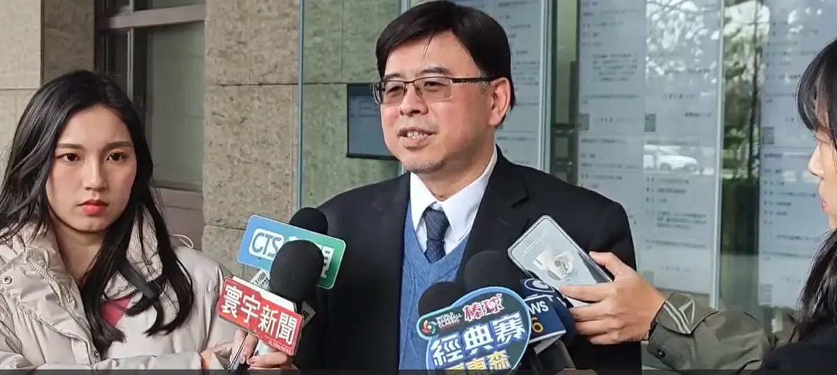 ▲鄭文燦委任律師錢建榮(中)（圖／翻攝畫面）