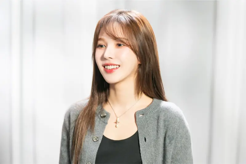 ▲Wendy隨團Red Velvet出道至今10年，回想過去的點點滴滴，感動到落淚。（圖／車庫娛樂）