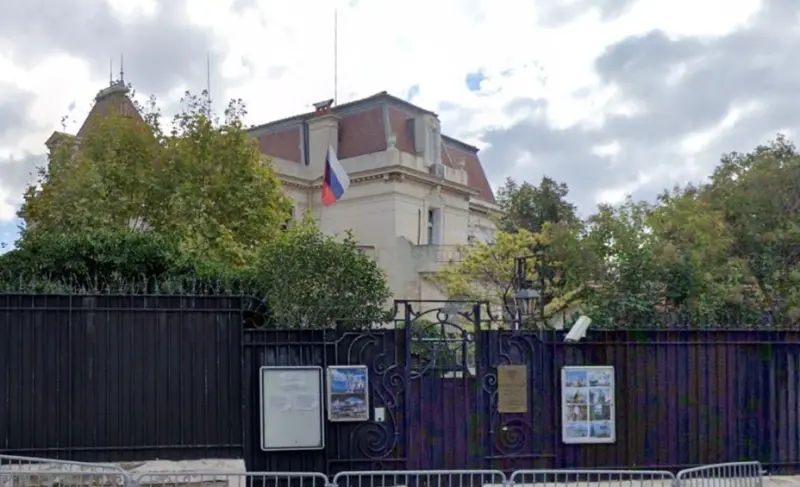 ▲俄羅斯駐法國馬賽領事館發生爆炸，由於時機點正值俄烏戰爭滿三周年之際，法國當局嚴加戒備。（圖／翻攝自GoogleMap）