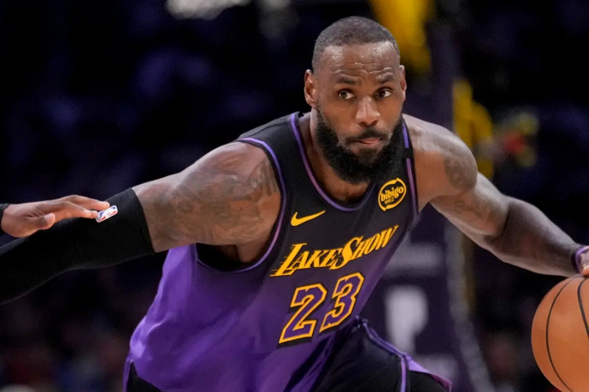 ▲NBA美國職籃（National Basketball Association）洛杉磯湖人近幾周來做出了一系列重大操作，根據湖人隊媒報導，他們決定不再穿「Lake Show」城市版球衣。（圖／美聯社／達志影像）