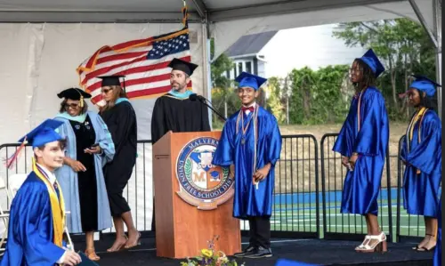 ▲艾薩克近期已從高中畢業，準備進入大學就讀。（圖／翻攝自臉書）