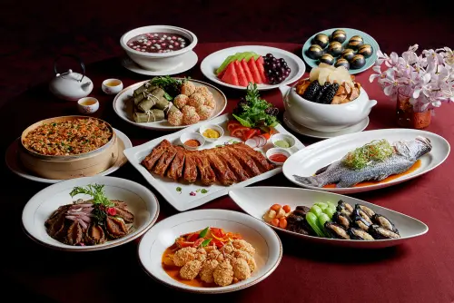 ▲福容大飯店花蓮還推出吃桌菜，滿額就送住宿券的活動。（圖／花蓮福容飯店提供）