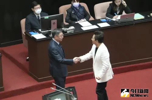 吳春城因「壯世代」請辭!王婉諭怒轟:沒做錯為什麼要辭職?