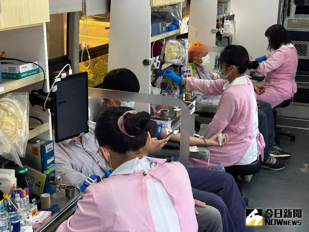 ▲台灣血液基金會表示，捐血中心要儲存足夠的血液庫存量，至今年除夕前，盼能有24萬血袋。（示意圖／NOWNEWS資料照）