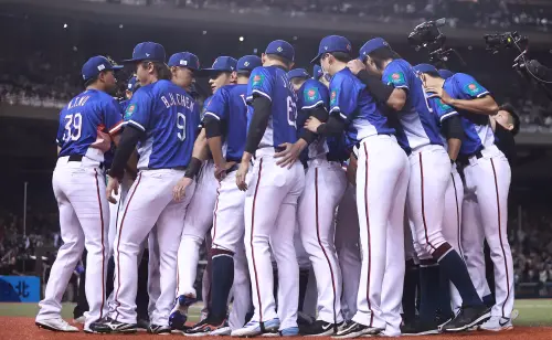 經典賽資格賽最後一天,中華隊今(25)日晚間7點將在台北大巨蛋再次迎戰西班牙,勝負將直接決定是否晉級2026經典賽正賽。(圖/記者葉政勳攝) ▲經典賽資格賽最後一天,中華隊今(25)日晚間7點將在台北大巨蛋再次迎戰西班牙,勝負將直接決定是否晉級2026經典賽正賽。(圖/記者葉政勳攝)