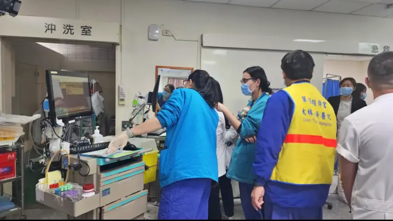 ▲ 新北旅行團爆疑似食物中毒，15人緊急送急診。（圖／大林慈濟醫院）