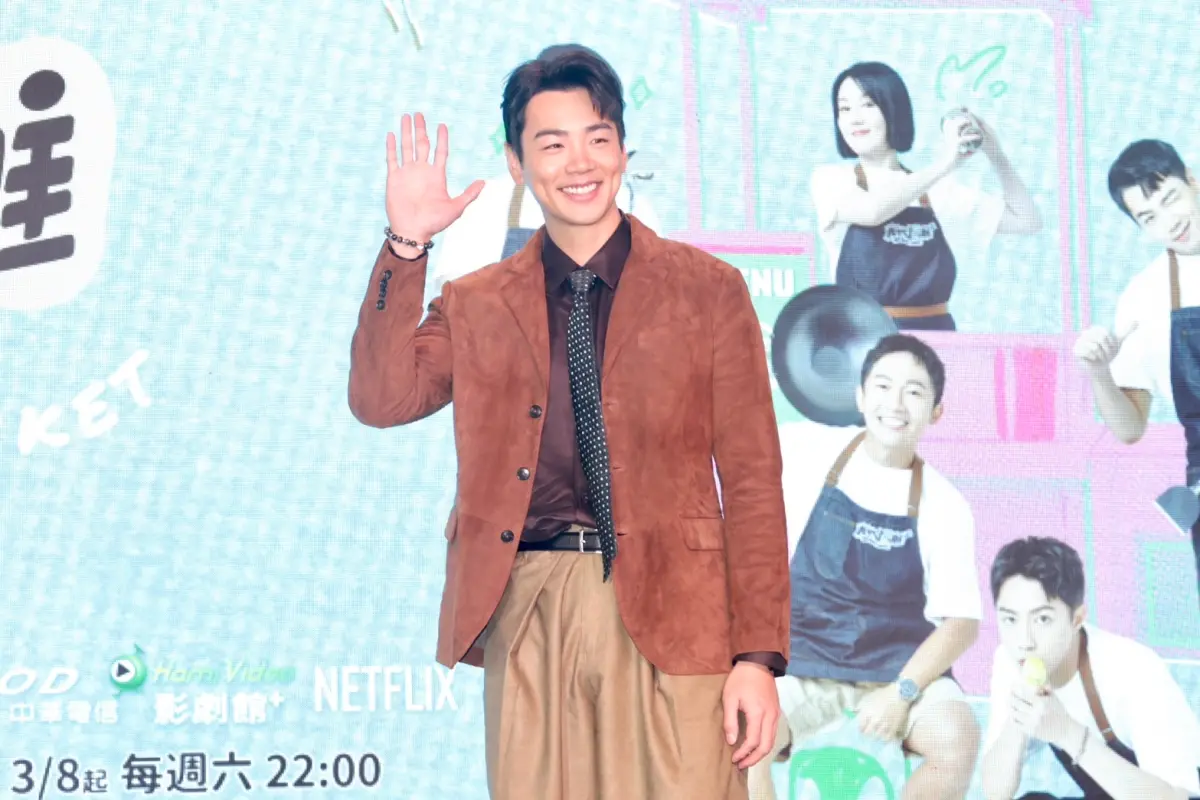 ▲禾浩辰被問到前女友鬼鬼當媽，表示自己也驚訝，堅決否認是孩子生父，一起做節目的苗可麗打趣稱：「射程很遠喔？怎麼會跟你有關係，都這麼久了。」（圖／記者李政龍攝）