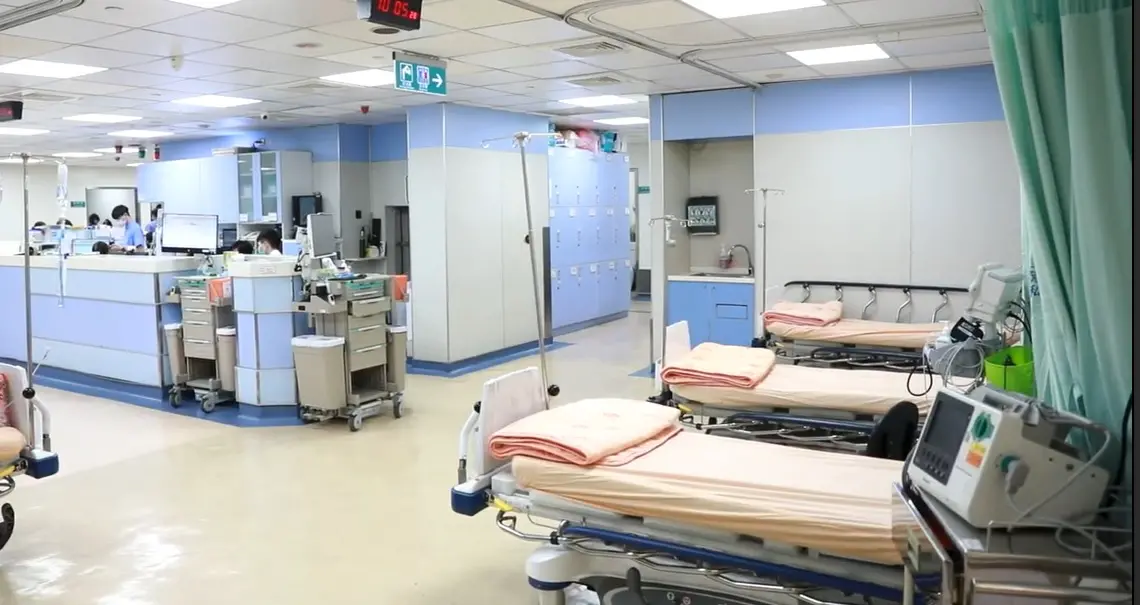 ▲病患大排長龍的彰化基督教醫院的急重症加護病房，昨晚「罕見地」出現3個空床位。（圖／彰化基督教醫院提供，2025.02.26）