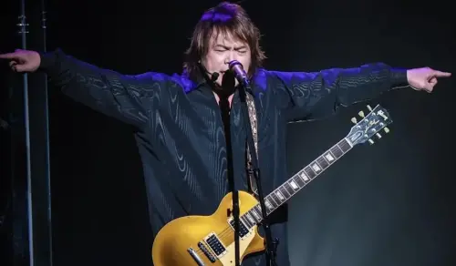 伍佰演唱會門票今在拓元開賣！7大搶票攻略曝光　1類人可提前買票
