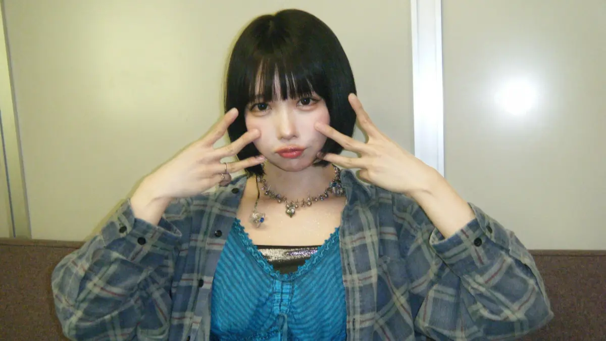 ▲有著「惡魔系偶像」之稱的日本女藝人ano學生時期曾是校園暴力的受害者，她近日於X中公開向當年的霸凌者宣戰，並說道：「你們這輩子都會是我的敵人。」（圖／@aNo2mass X）