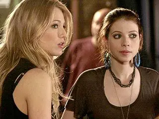 ▲蜜雪兒雀柏格39歲猝逝，許多昔日合作夥伴都發文悼念。《花邊教主》布蕾克萊佛莉永遠記得她聽到笑話笑得最大聲，其他包括金凱特蘿等也都願她安息。（圖／美聯社／達志影像）