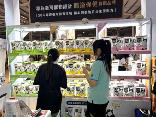 ▲統一品牌寶多福推出健康機能系列，讓毛孩食品可以健康與美味兼具。（圖/品牌提供）
