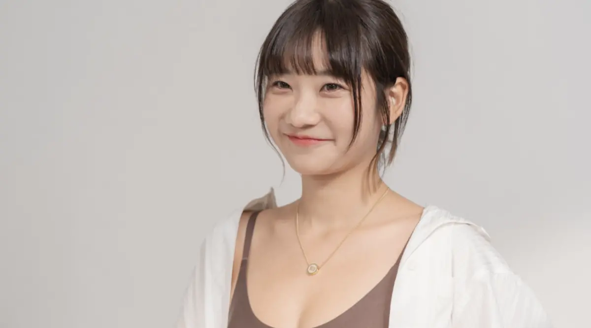 ▲《NOWnews今日新聞》整理出YouTuber愛莉莎莎（如圖）、見習網美小吳及丹妮婊姐的本名及生涯簡介，愛莉莎莎叫「陳沐樂」超像男生；小吳本名為「吳夆」，乍聽超像是中國歷史人物；而丹妮婊姐本名叫做「施勻婷」，與她犀利敢言的形象反差極大。（圖／翻攝自愛莉莎莎IG）