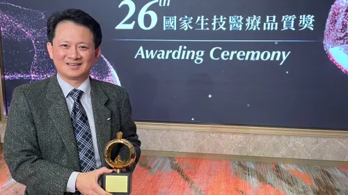 ▲第26屆國家生技醫療品質獎,高醫榮獲護理照護服務類金獎殊榮。(圖/高醫提供) ▲第26屆國家生技醫療品質獎,高醫榮獲護理照護服務類金獎殊榮。(圖/高醫提供)