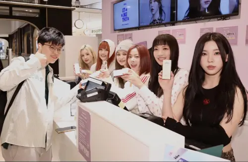 ▲歌迷力挺GENBLUE幻藍小熊的韓文新專輯,在她們的一日店長活動上率先預購。(圖/天空娛樂提供) ▲歌迷力挺GENBLUE幻藍小熊的韓文新專輯,在她們的一日店長活動上率先預購。(圖/天空娛樂提供)