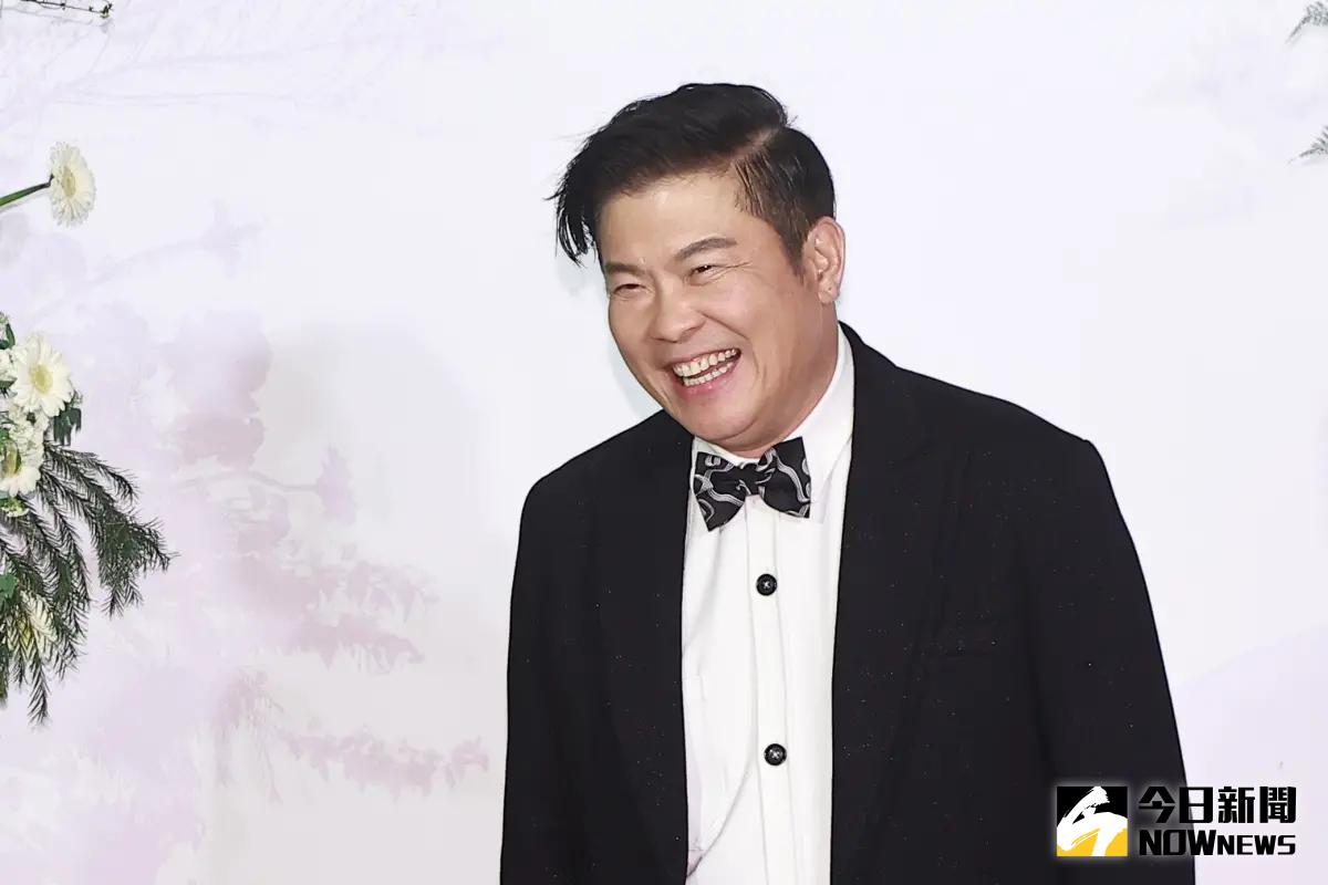 ▲曾國城（如圖）出席陳志強婚宴，包5位數紅包，笑說包3600不能看，連簽名的資格都沒有。（圖／記者葉政勳攝 , 2025.02.27)