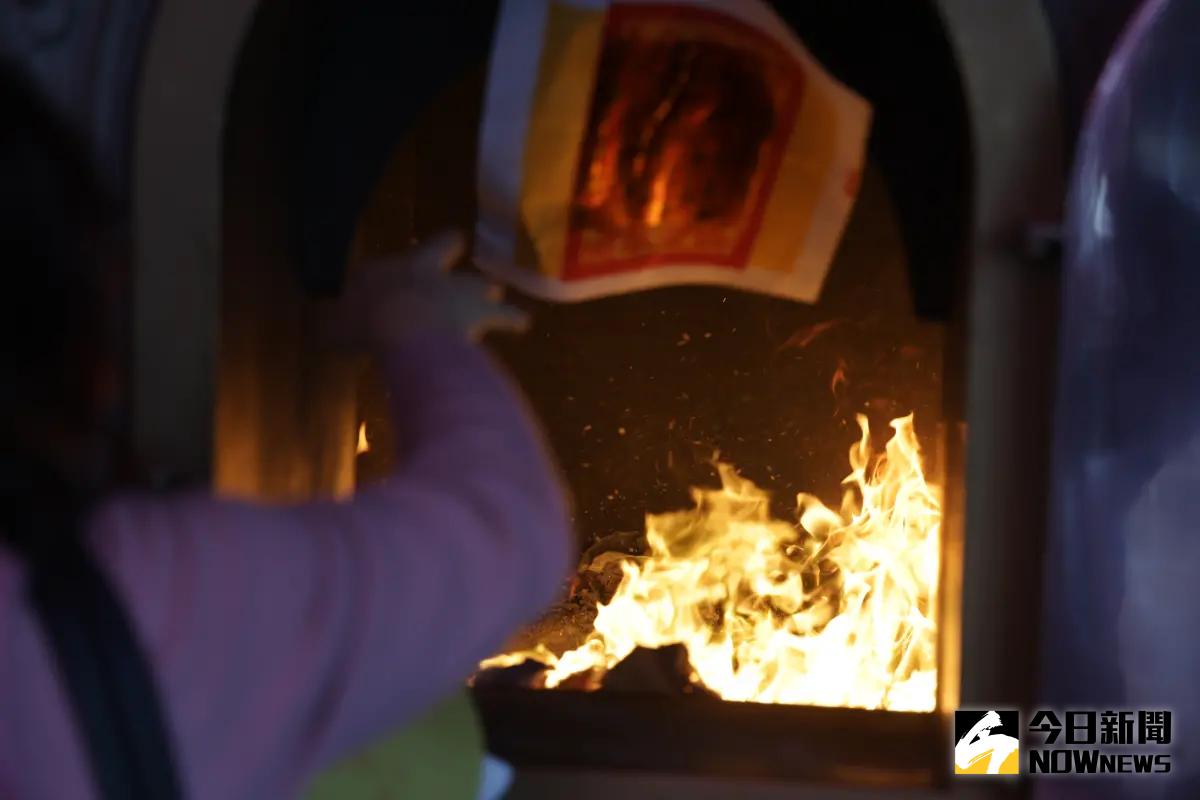 ▲九九重陽節要記得祭祖、拜地基主、拜神明，《NOWNEWS》整理重陽節拜拜流程、拜拜時間、供品準備懶人包一次收。（圖／記者李政龍攝）