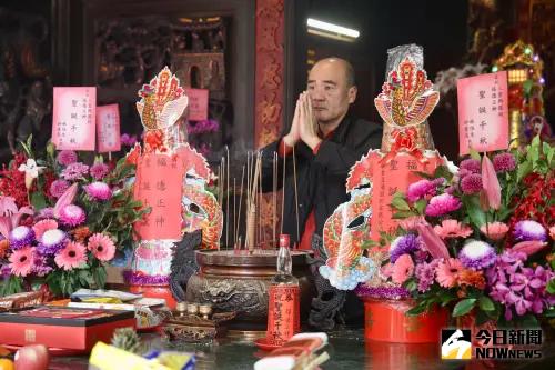 10/6中秋節逢土地公生日！8生肖轉運發財　拜拜吉時、供品火速看
