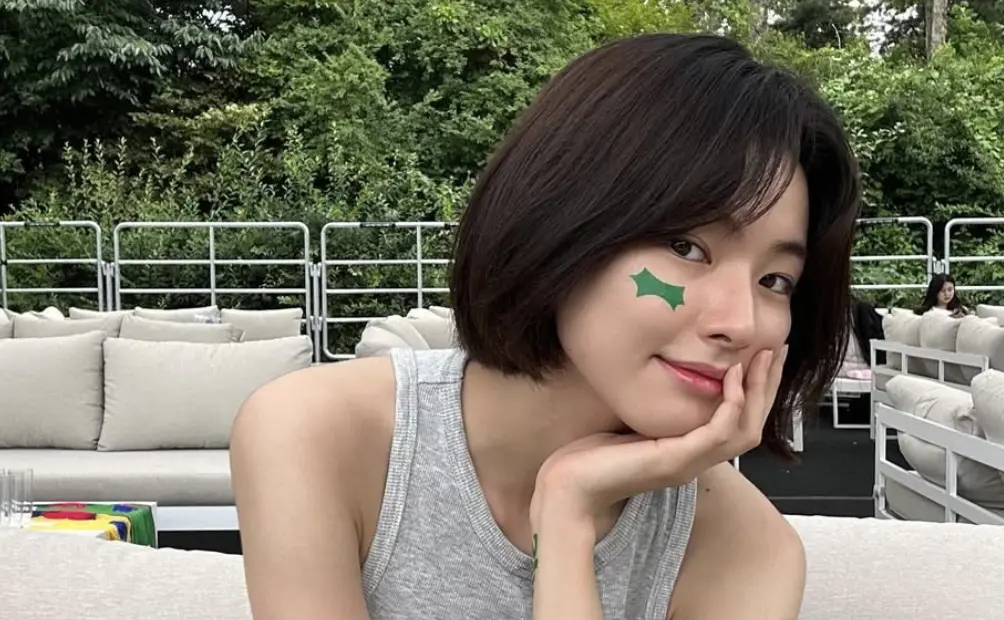 ▲韓國女演員賀營（如圖）憑《外傷重症中心》知名度暴增，新劇將更進一步挑戰女主角，與男神丁海寅共同出演《這糟糕的愛情》！（圖／havv_y IG）