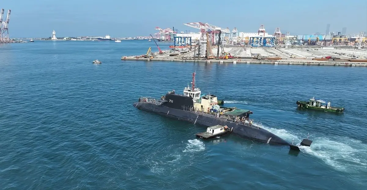 ▲海鯤艦海上測試，確定跳票。（圖 ／台船提供）