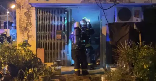 ▲台中市南區南和路凌晨2點50分許發生火警，警消獲報後立刻趕往現場。（圖／翻攝畫面）
